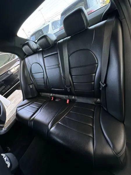 Used 2019 Mercedes-Benz C 300 4MATIC Sedan image 19
