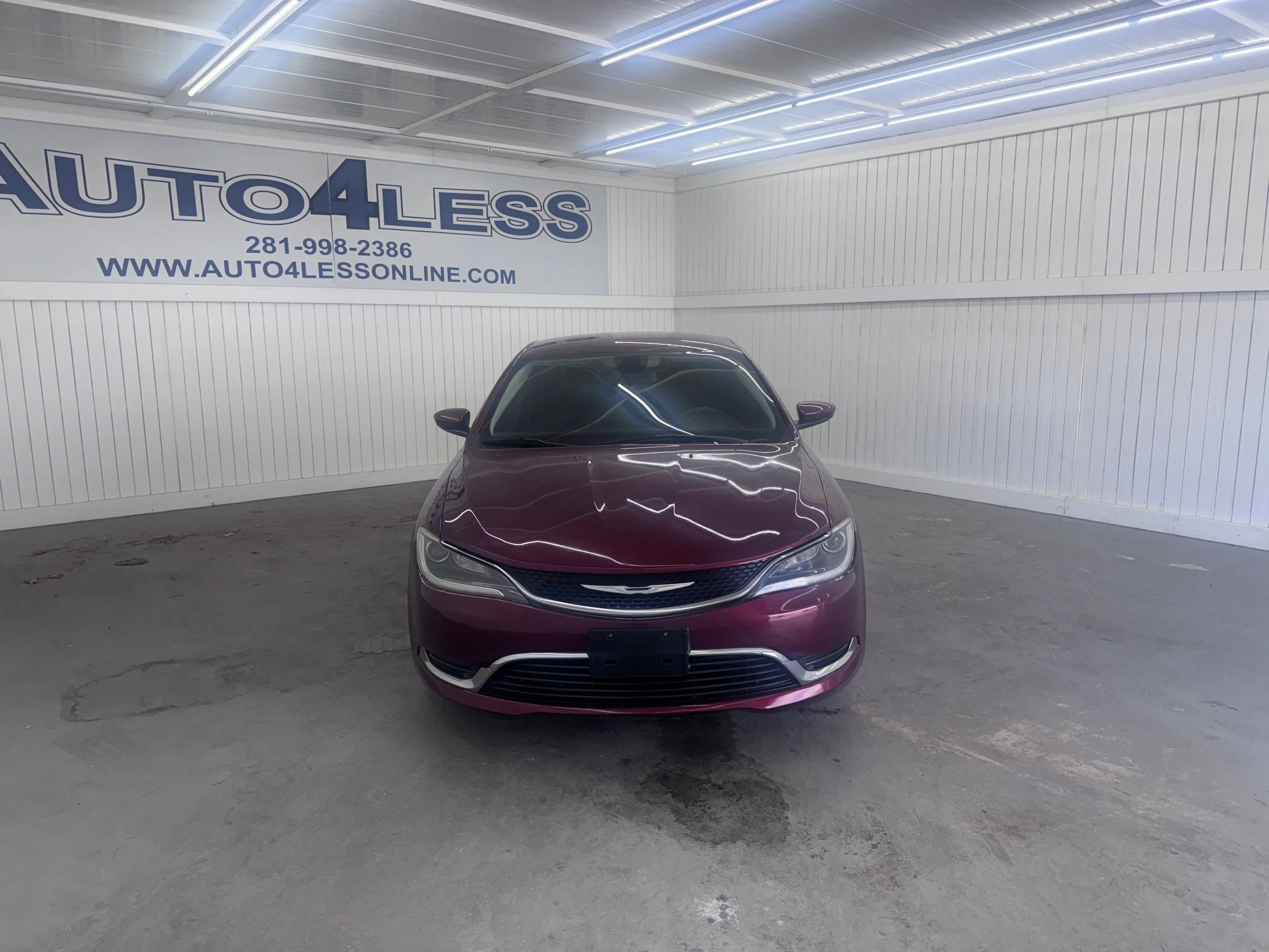 Used 2015 Chrysler 200 Limited FWD image 2