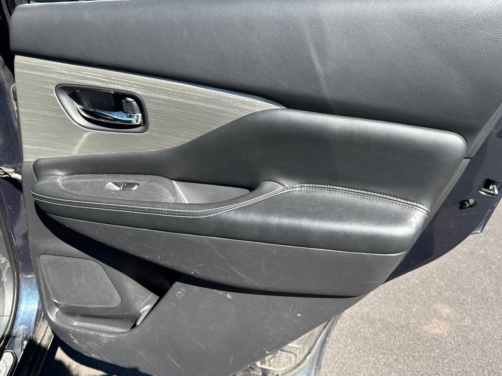 Used 2015 Nissan Murano SL w/ SL Technology Package FWD image 17