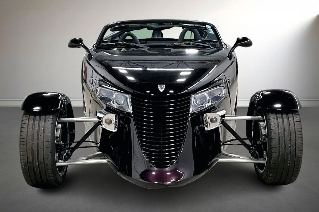 Used 2000 Plymouth Prowler image 2