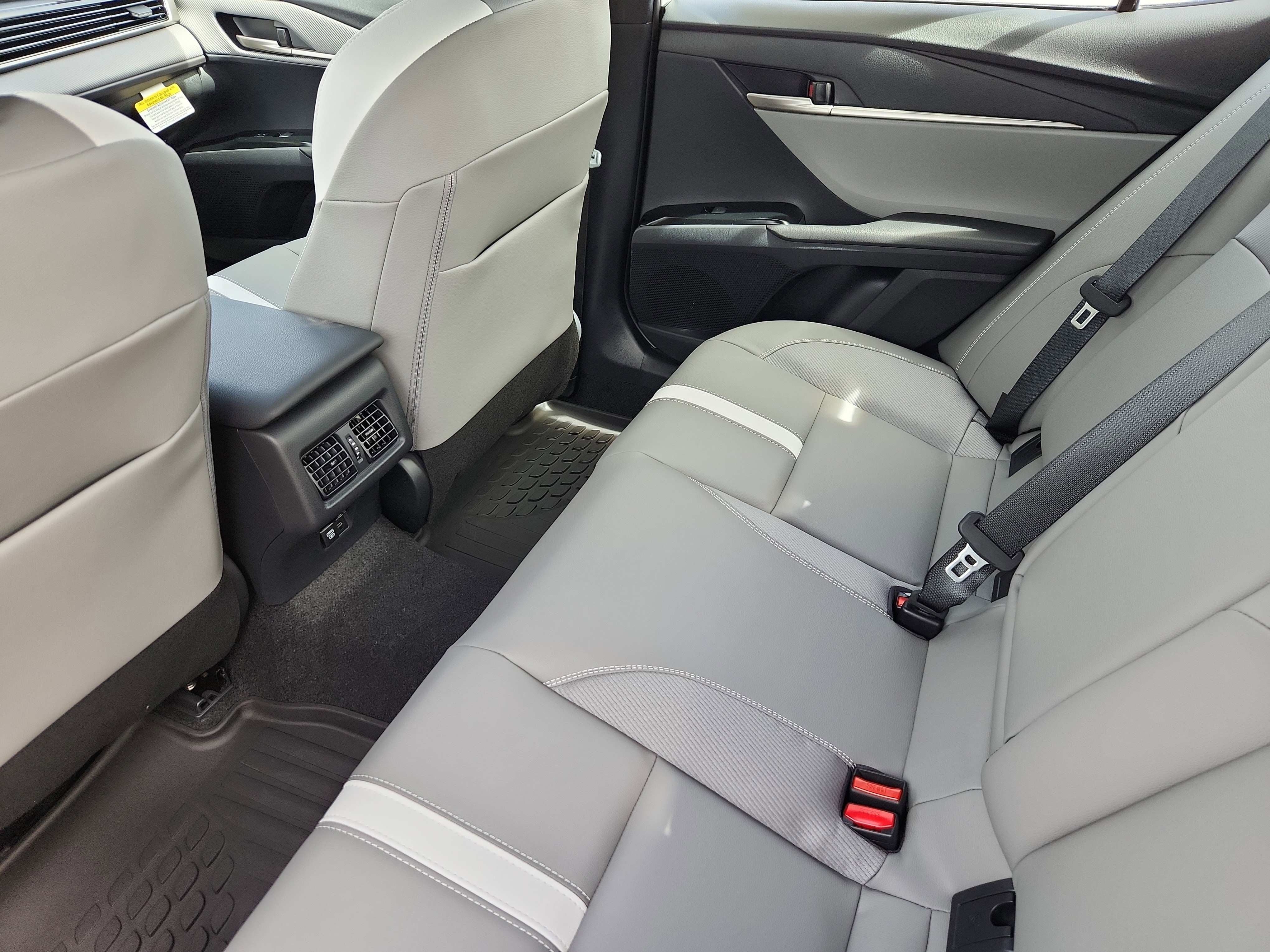 New 2026 Toyota Camry SE w/ Multimedia Upgrade Package image 10