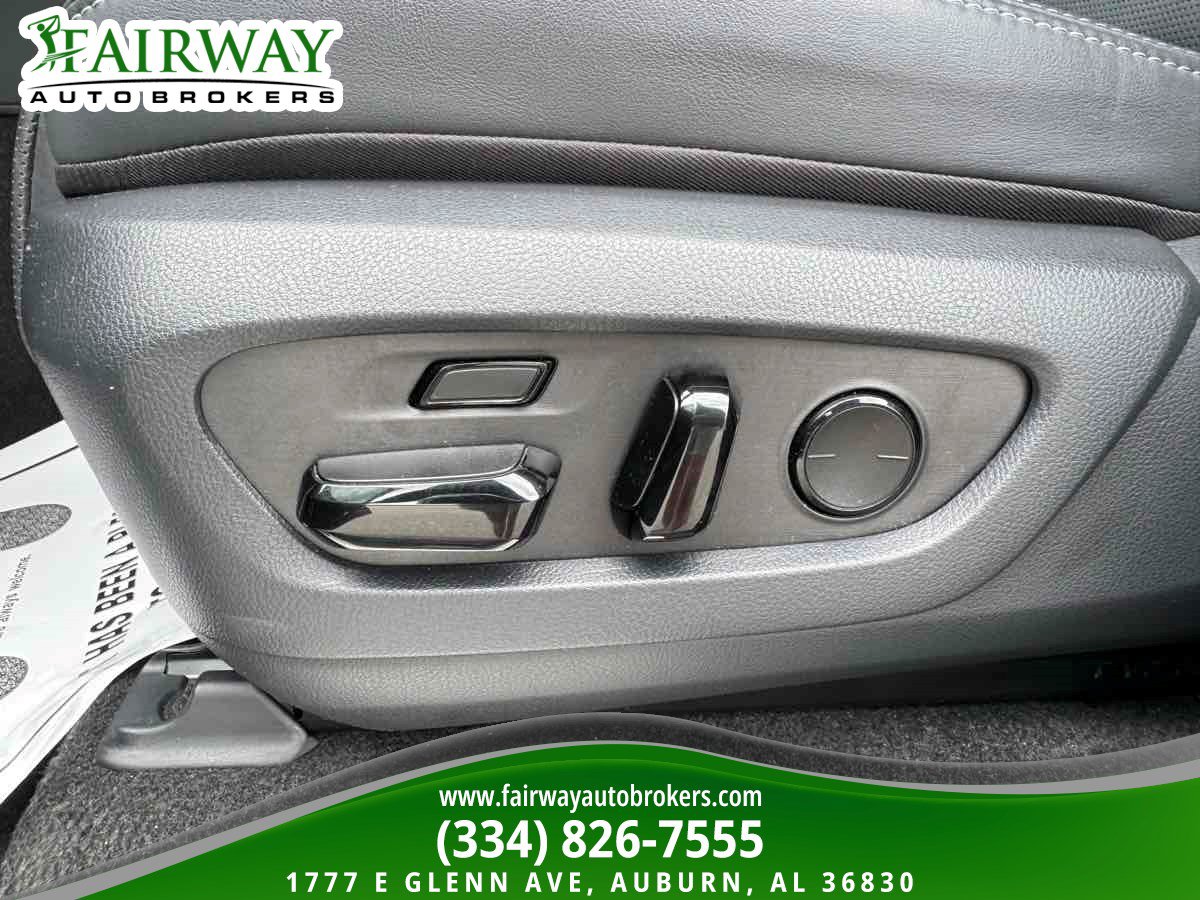 Used 2024 Lexus GX 550 w/ Accessory Package (Z1) AWD/4WD image 17