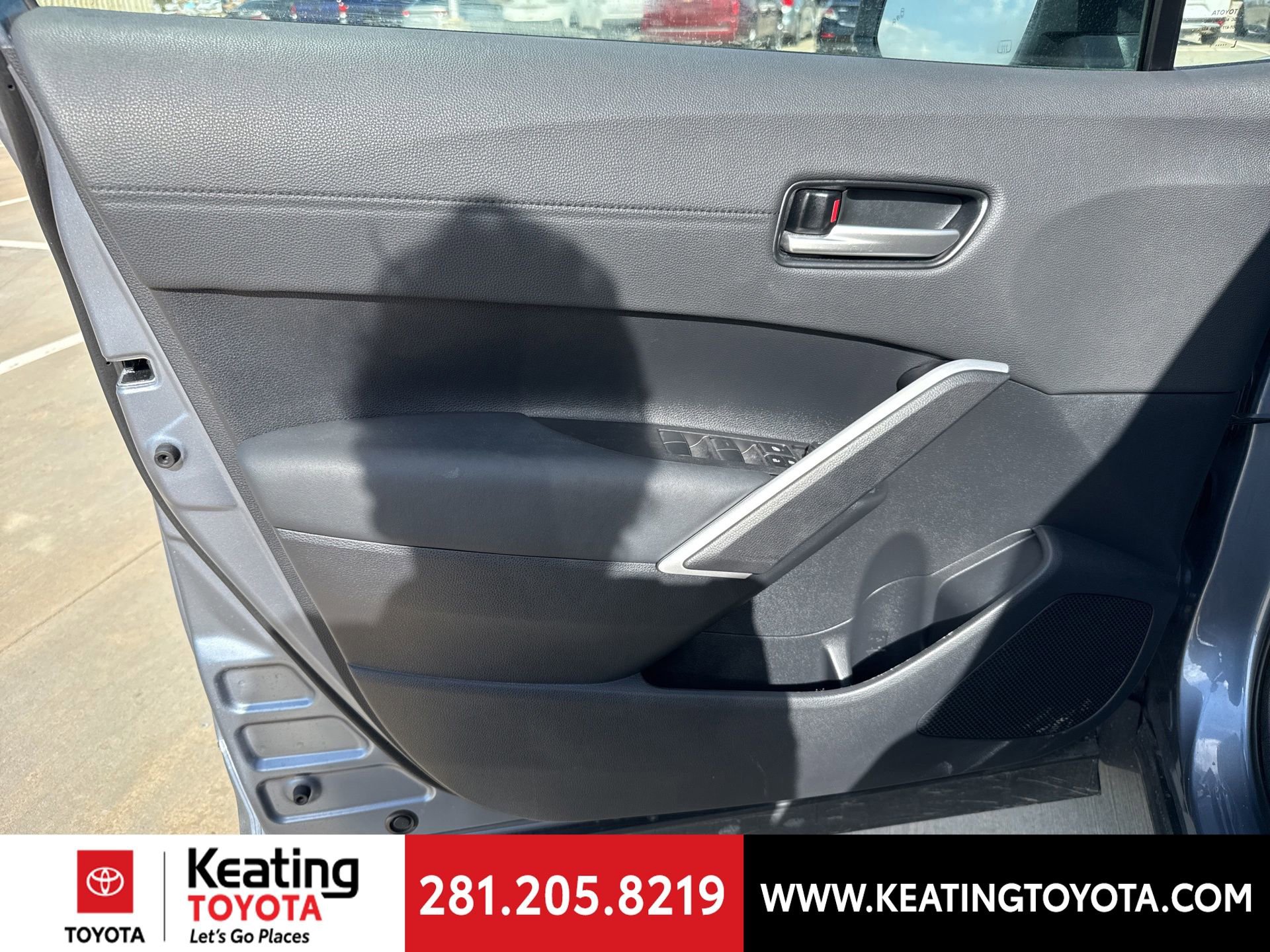 Used 2026 Toyota Corolla Cross XLE image 11