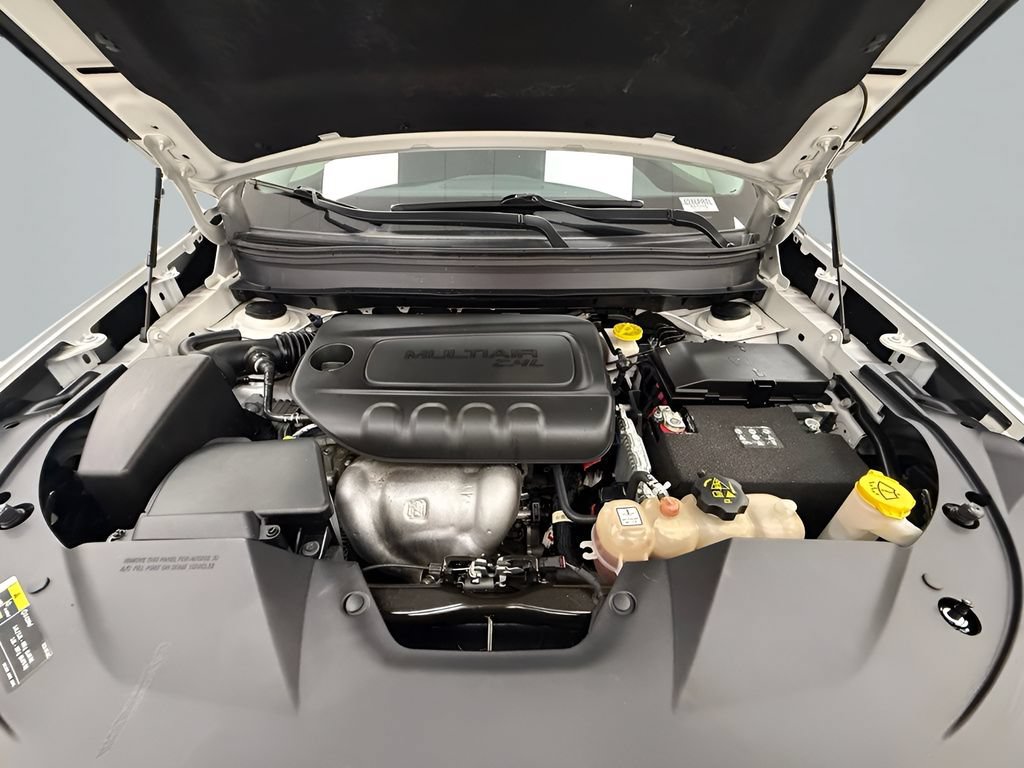 Used 2020 Jeep Cherokee Limited w/ Technology Group FWD image 23