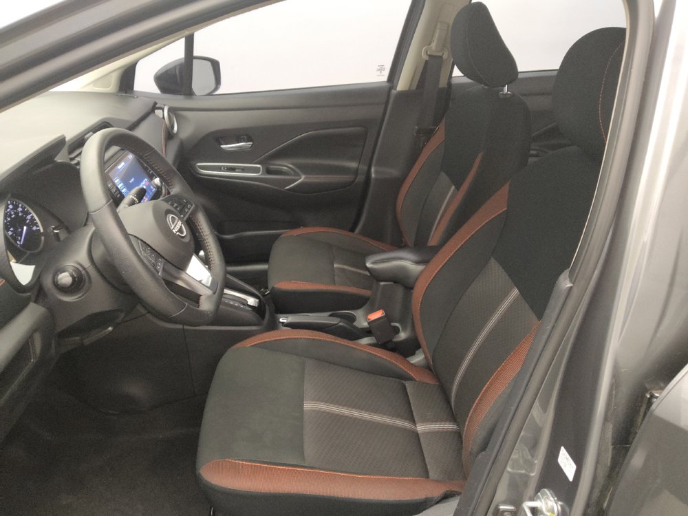 Used 2024 Nissan Versa SR FWD image 17