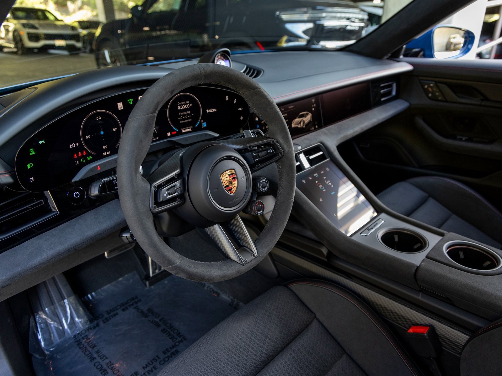 New 2025 Porsche Taycan GTS image 4