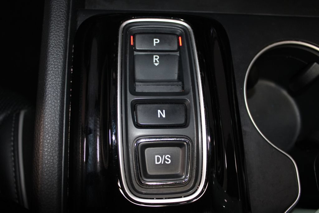 Used 2023 Honda Pilot Elite image 45