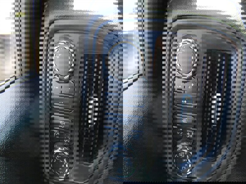 Used 2021 Chevrolet Silverado 2500 W/T image 35