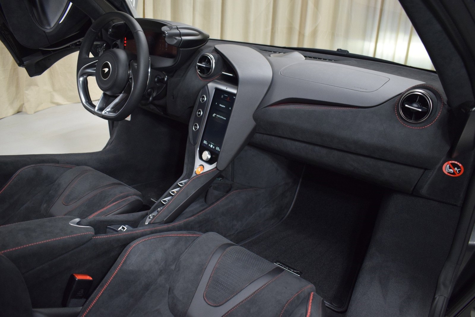 New 2025 McLaren 750S Spider image 21