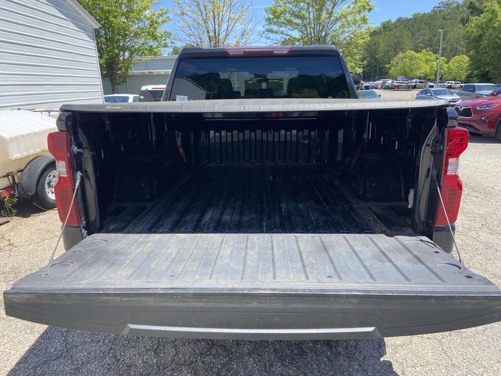 Used 2022 Chevrolet Silverado 1500 LT RWD image 11