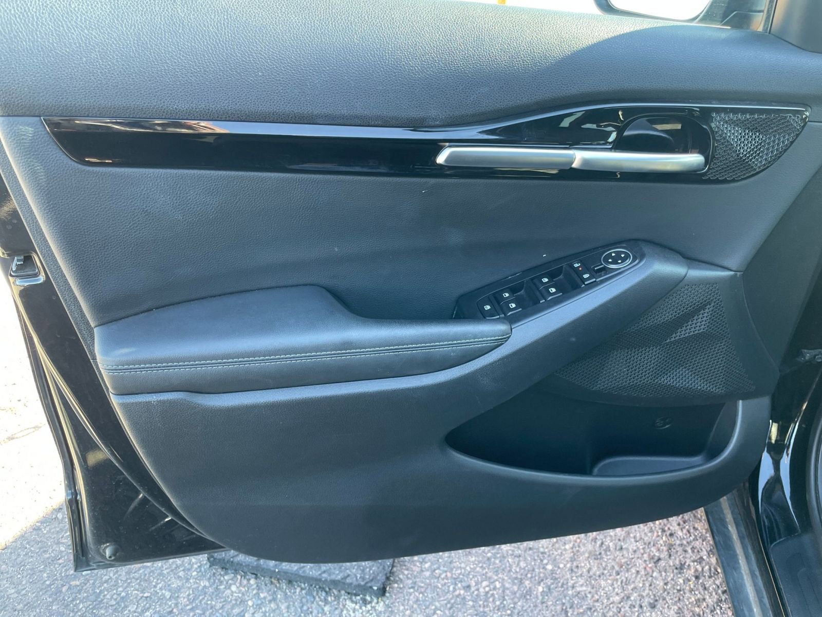 Used 2025 Kia Seltos S image 18