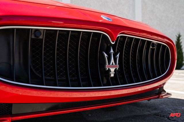 Used 2012 Maserati GranTurismo Sport image 23