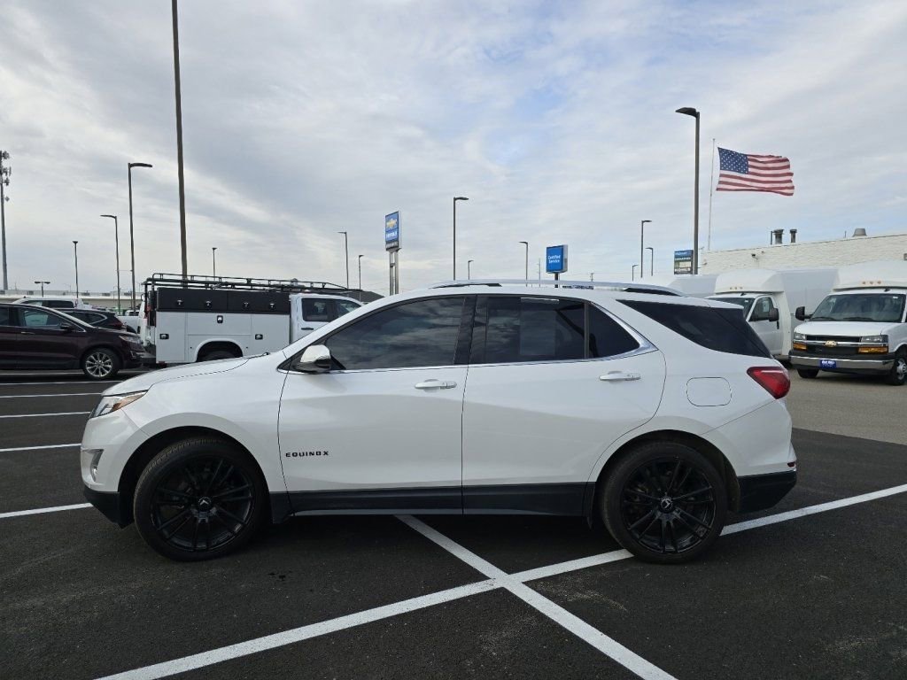 Used 2018 Chevrolet Equinox LT w/ Sun & Infotainment Package image 10