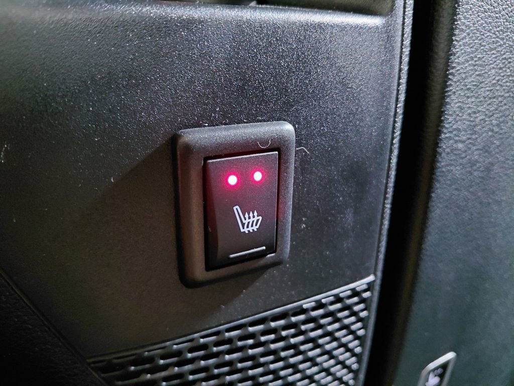 New 2026 Chrysler Pacifica Limited w/ S Appearance Package AWD/4WD image 11