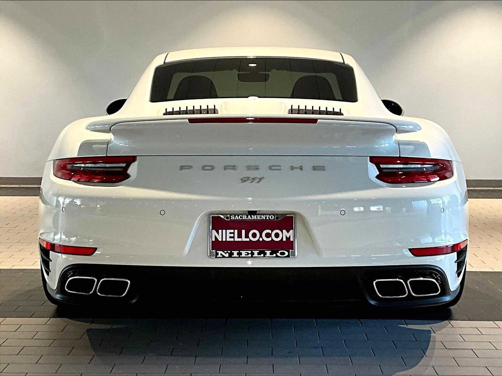 Used 2017 Porsche 911 Turbo image 9