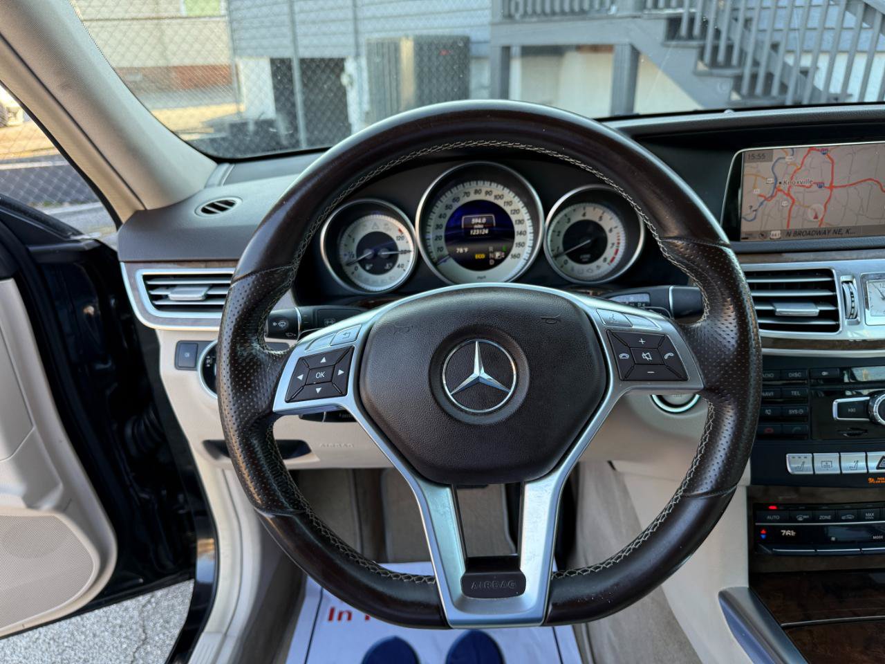 Used 2014 Mercedes-Benz E 350 4MATIC Sedan image 15