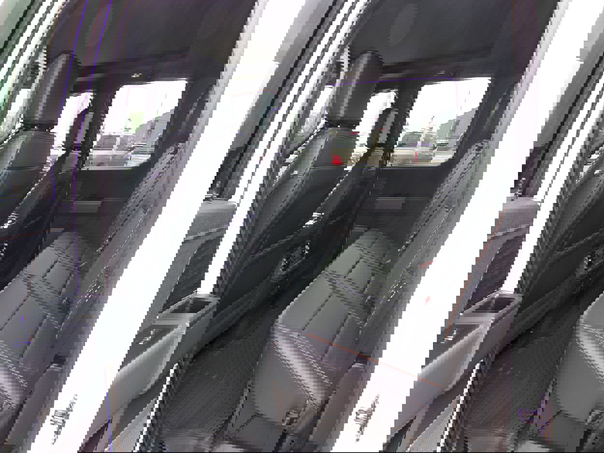 New 2025 Ford F150 Lariat w/ Equipment Group 501A Mid image 10