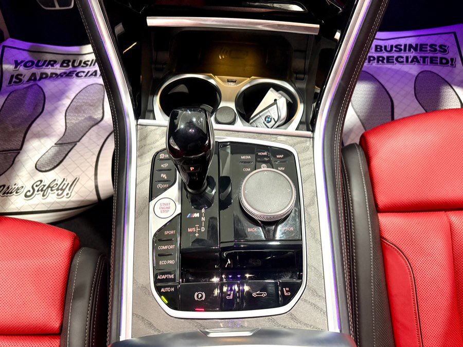 Used 2022 BMW M850i xDrive Convertible w/ Driving Assistance Package image 19