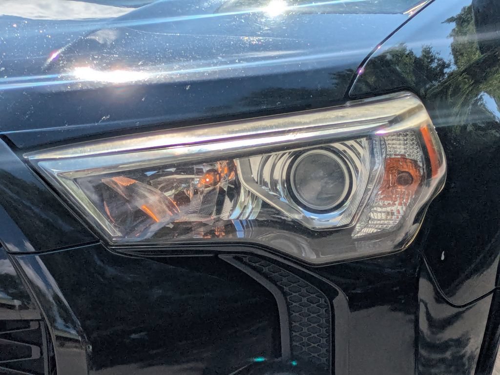 Used 2017 Toyota 4Runner SR5 Premium RWD image 8