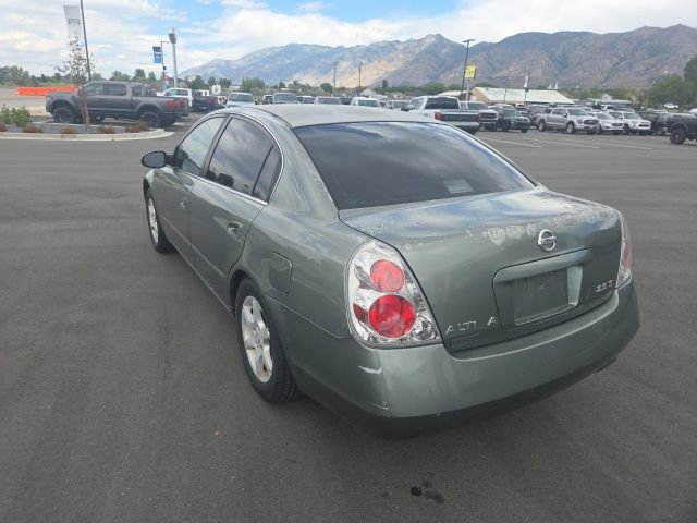 Used 2005 Nissan Altima 2.5 S w/ (F01) Convenience Pkg FWD image 5