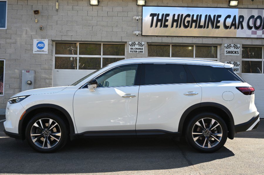 Used 2023 INFINITI QX60 Luxe w/ Cargo Package AWD/4WD image 4