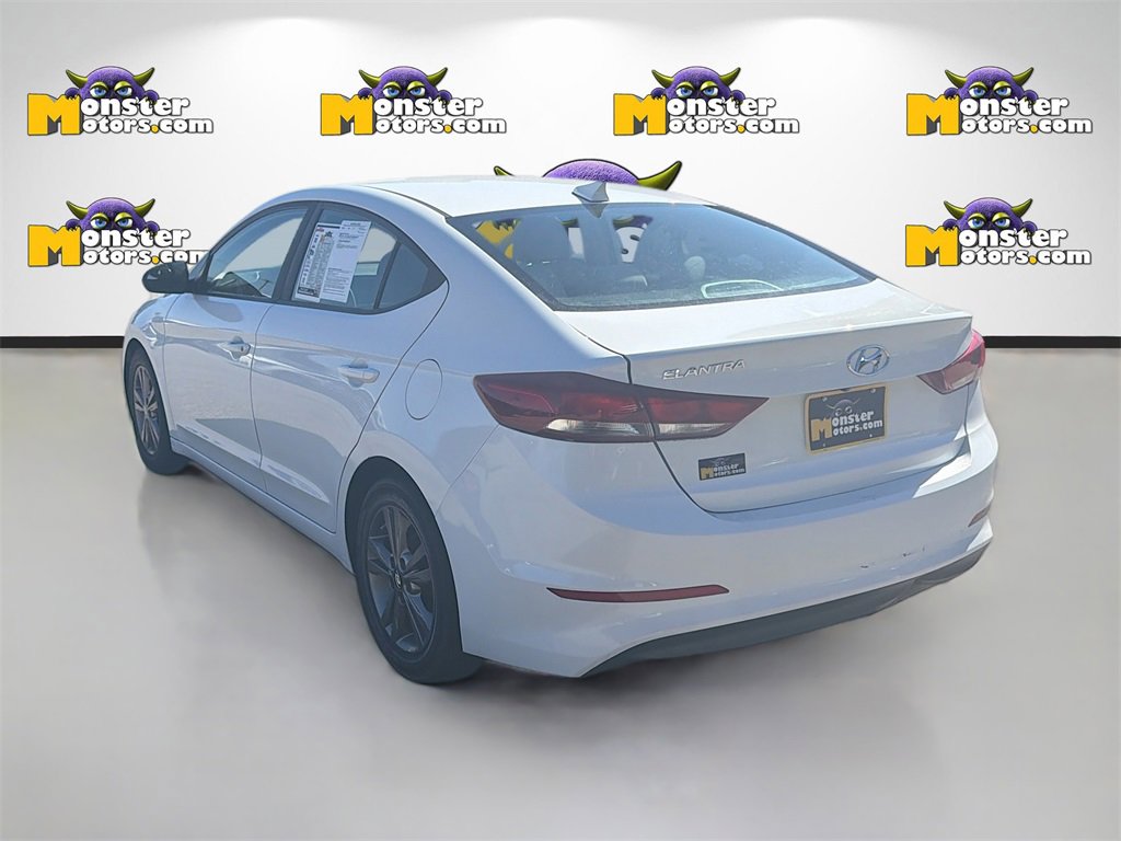 Used 2017 Hyundai Elantra SE image 7