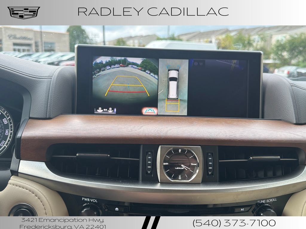 Used 2019 Lexus LX 570 4WD w/ Luxury Package image 8