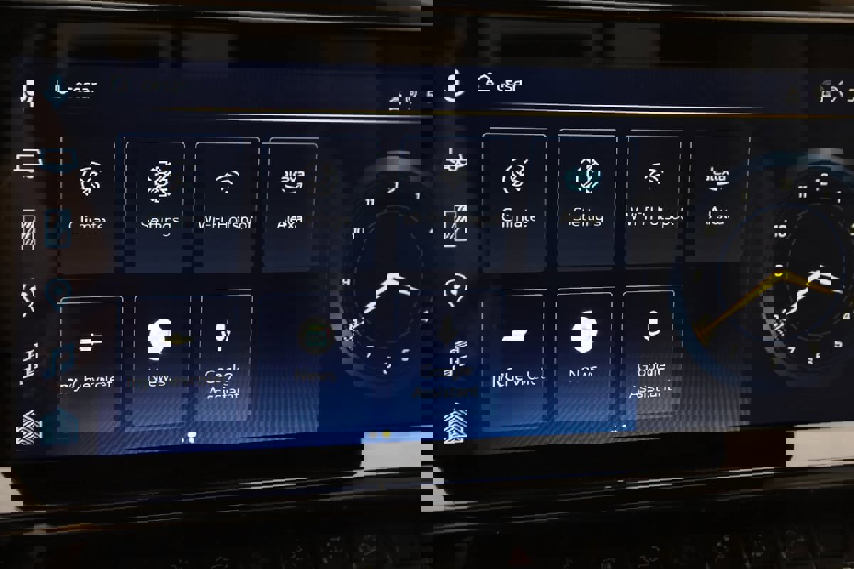 Used 2025 Chevrolet Silverado 2500 ZR2 image 33