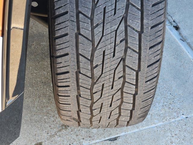 Used 2025 Chevrolet Traverse RS image 17