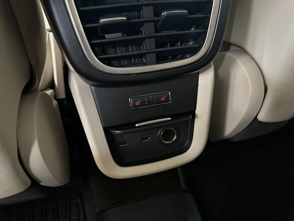 Used 2019 Lincoln Nautilus Reserve FWD image 40