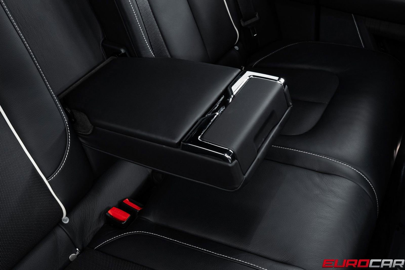 Used 2020 Rolls-Royce Cullinan image 36