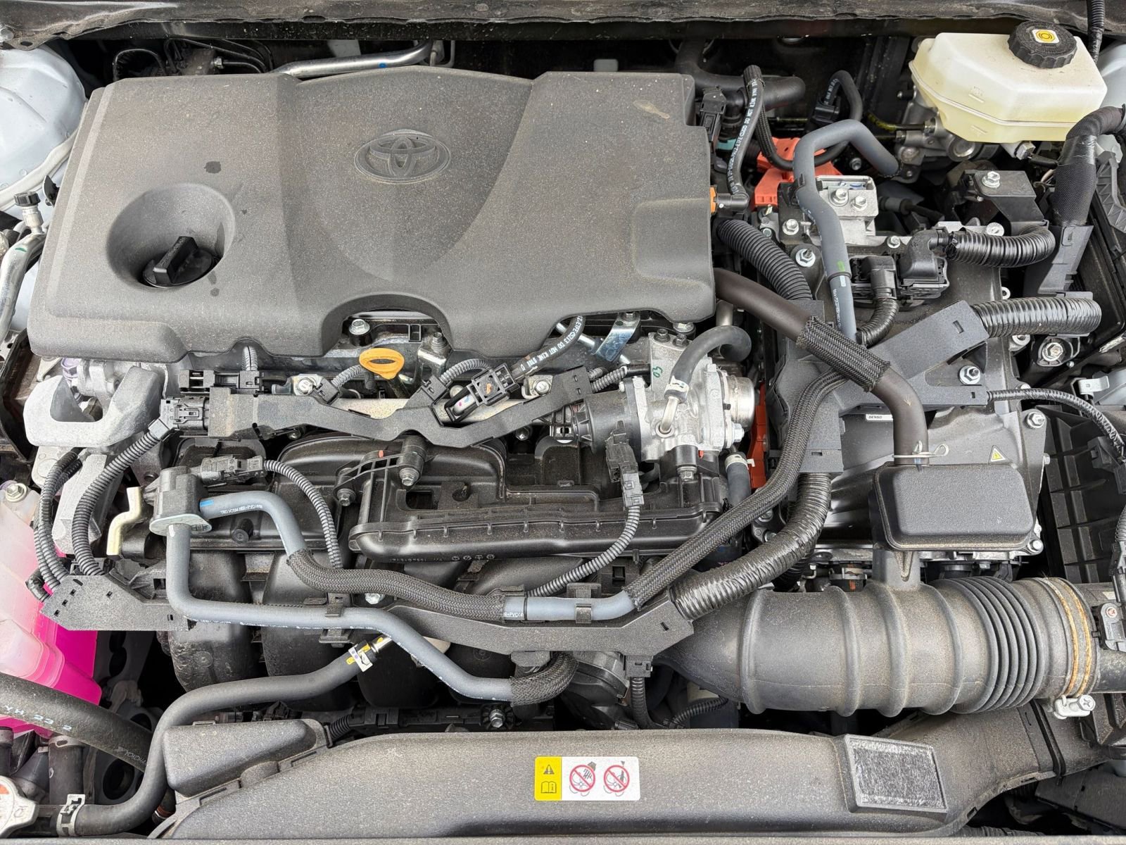 Used 2025 Toyota Camry SE FWD image 31