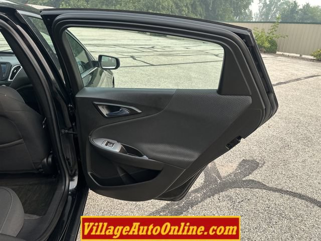 Used 2016 Chevrolet Malibu LT FWD image 30