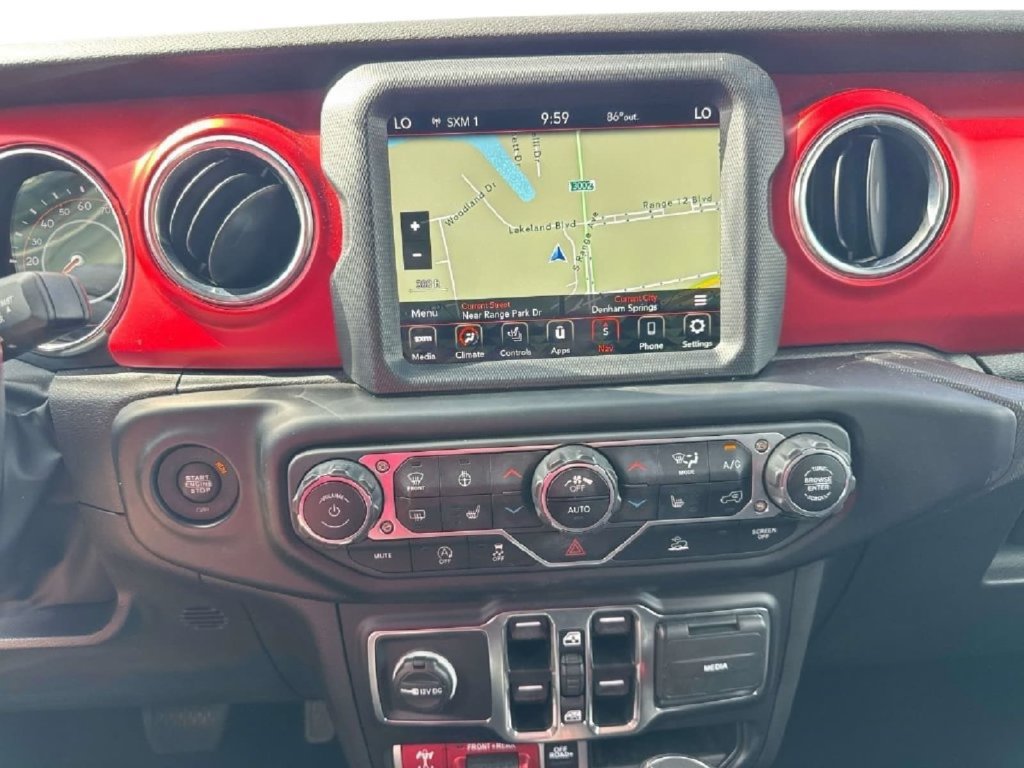 Used 2023 Jeep Wrangler Unlimited Rubicon w/ Cold Weather Group AWD/4WD image 30
