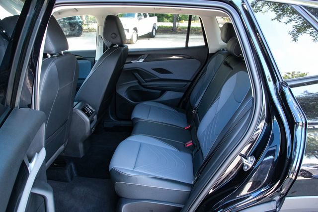 Certified 2025 Volkswagen Tiguan SE image 35