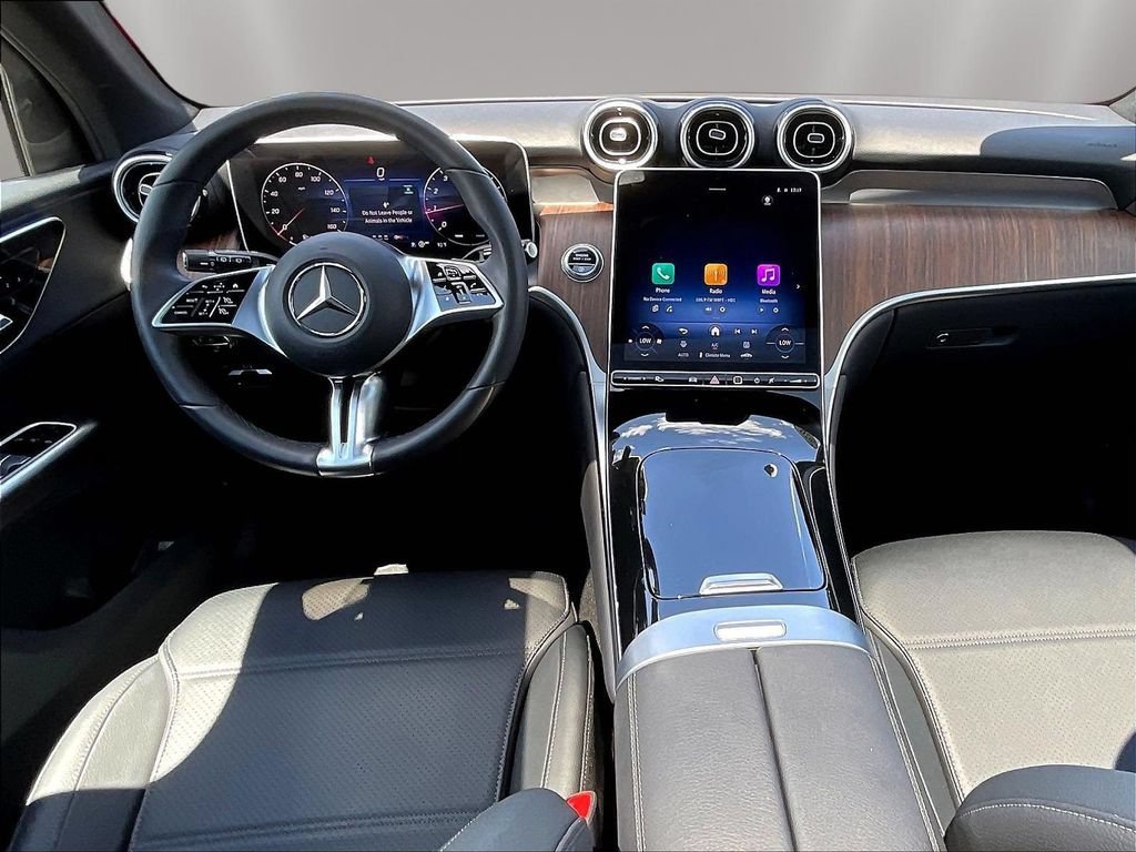 Used 2026 Mercedes-Benz GLC 300 4MATIC image 9
