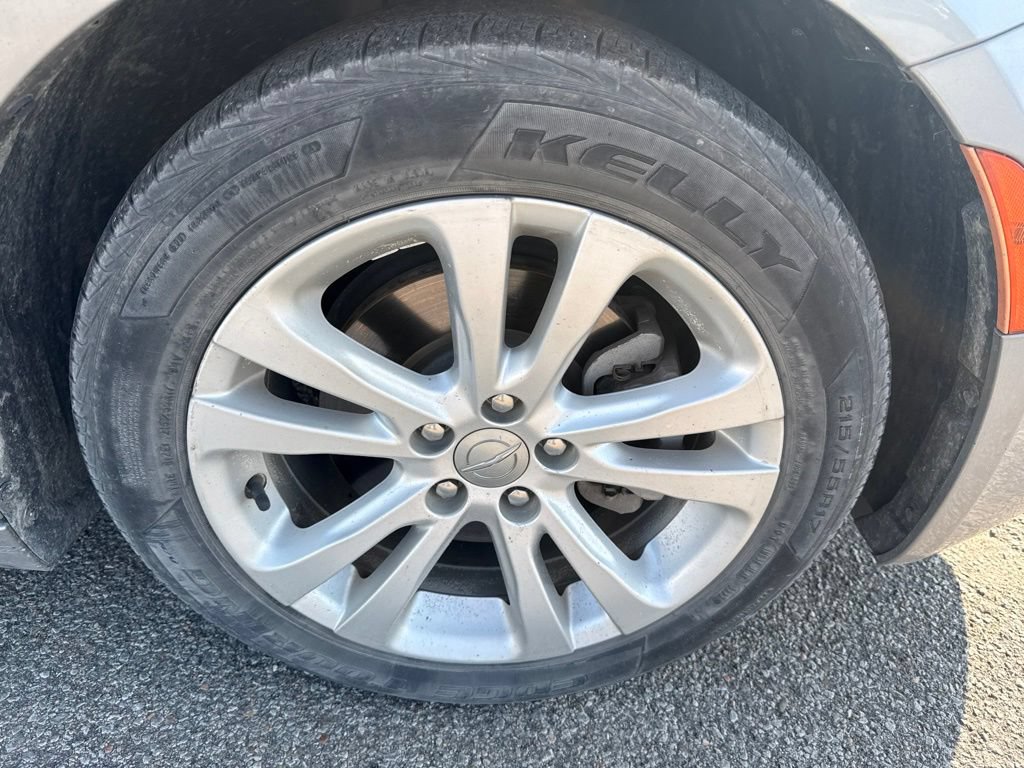 Used 2016 Chrysler 200 Limited FWD image 6