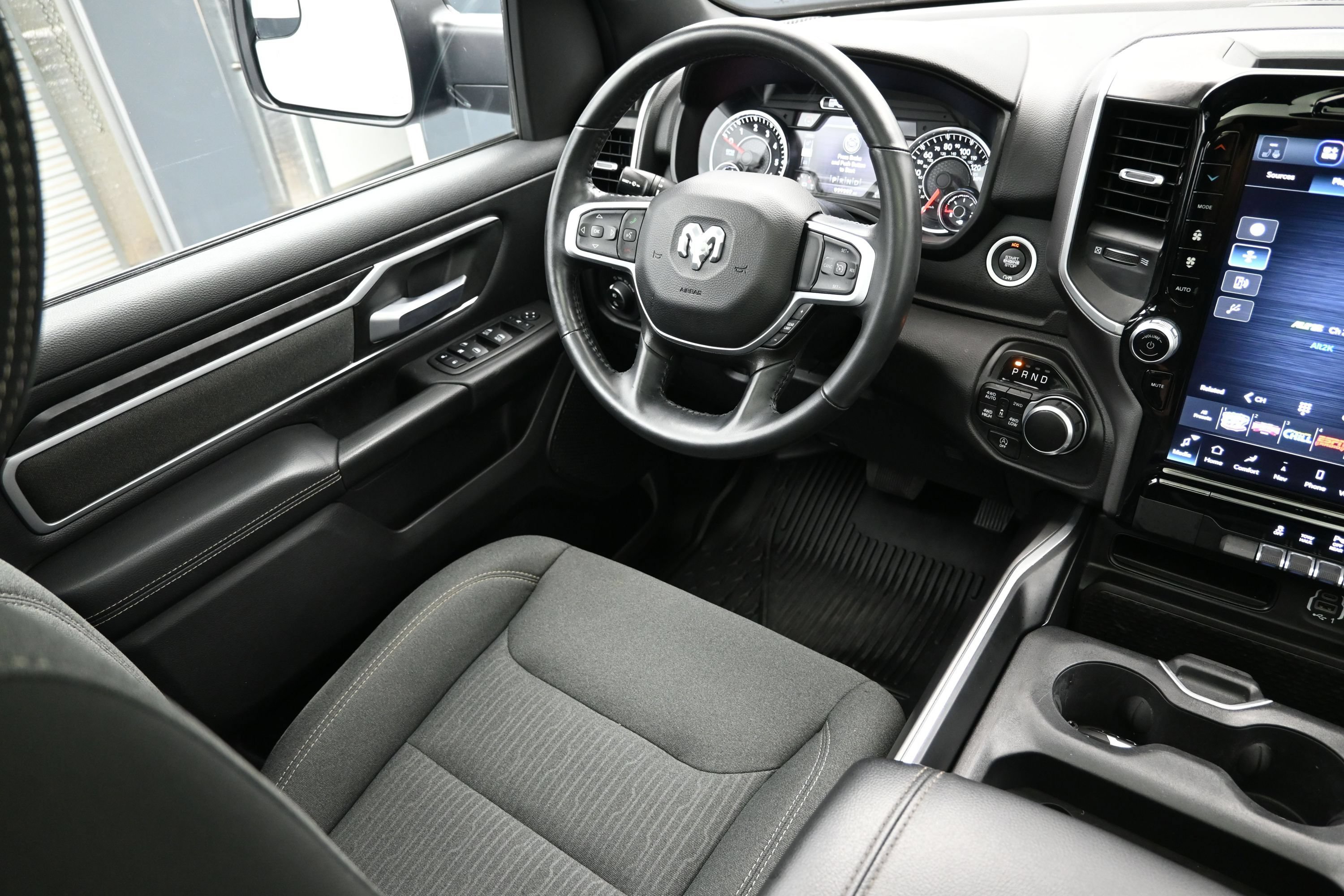 Used 2023 RAM 1500 Big Horn AWD/4WD image 24