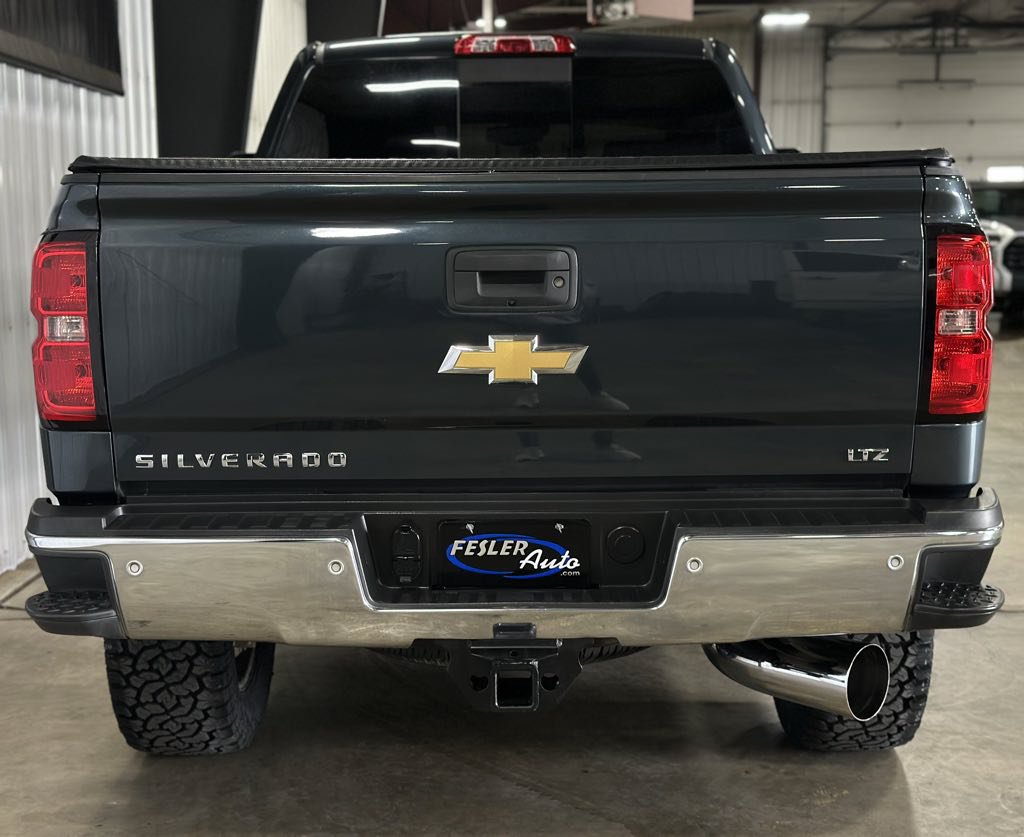Used 2018 Chevrolet Silverado 2500 LTZ w/ Duramax Plus Package AWD/4WD image 2
