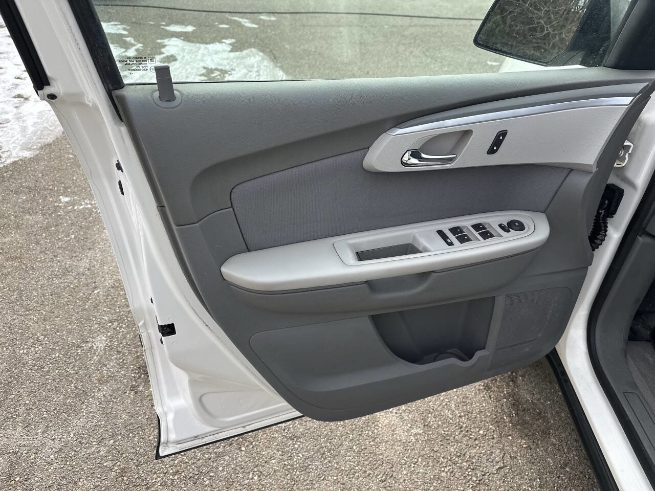 Used 2012 Chevrolet Traverse LS image 17