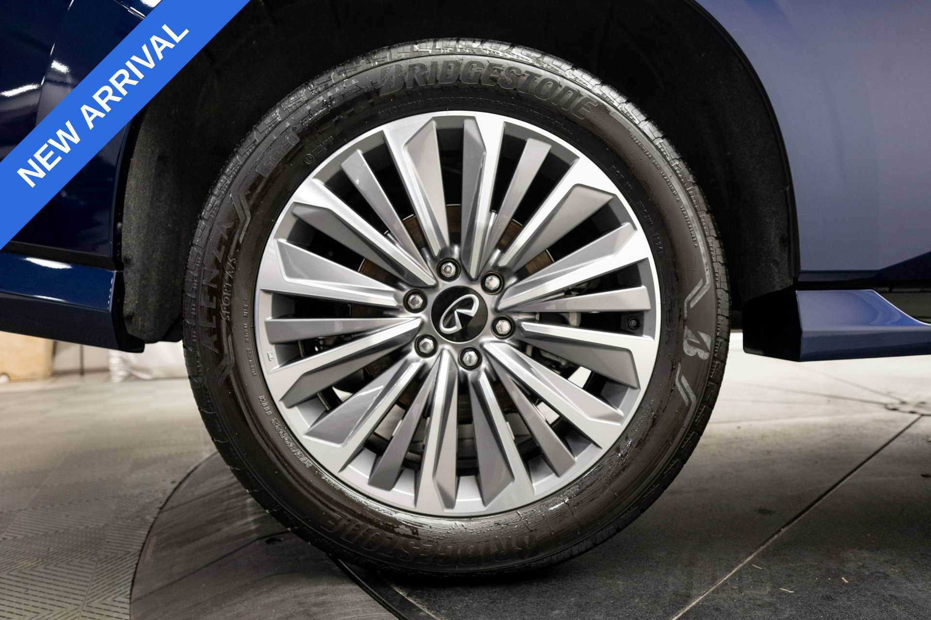 Used 2025 INFINITI QX80 Luxe AWD/4WD image 34