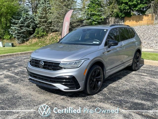 Certified 2023 Volkswagen Tiguan SE R-Line FWD image 1