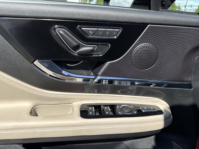 New 2026 Lincoln Corsair Premiere image 11