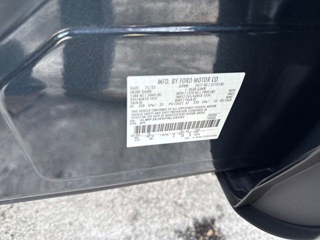 Certified 2023 Lincoln Nautilus AWD w/ Premium Package image 32