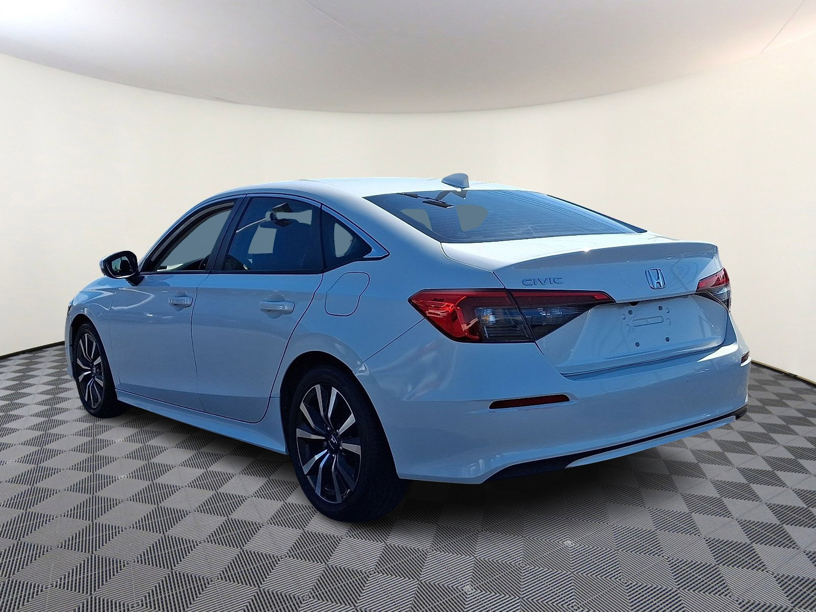 Used 2023 Honda Civic EX image 5