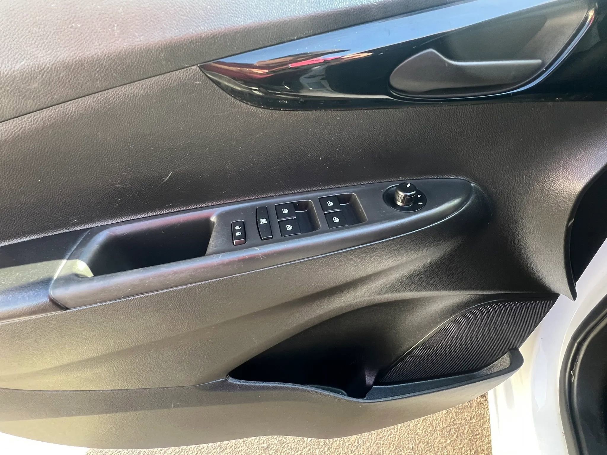 Used 2020 Chevrolet Spark LT FWD image 13