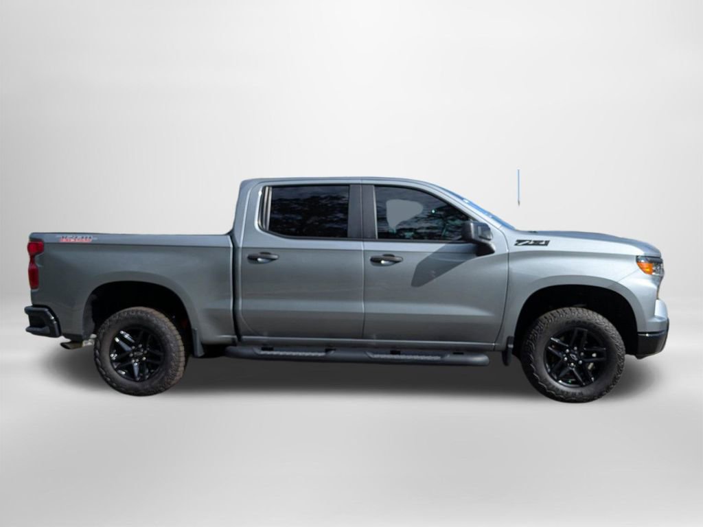 Used 2024 Chevrolet Silverado 1500 Custom Trail Boss w/ LPO, Dark Essentials Package image 3