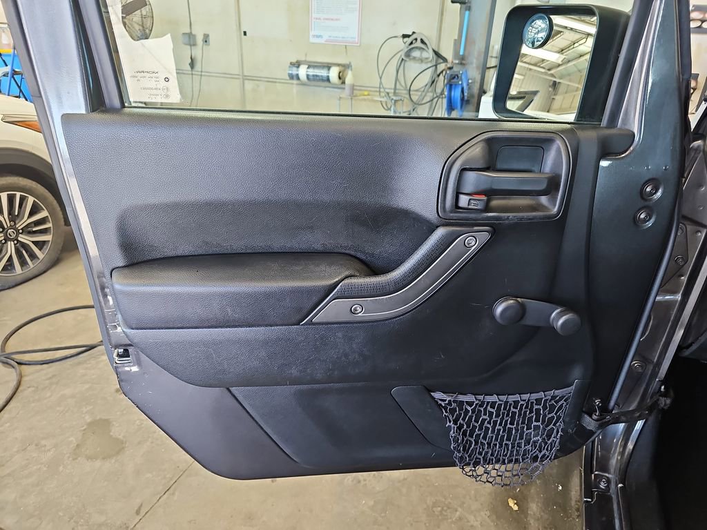 Used 2017 Jeep Wrangler Unlimited Sport image 23