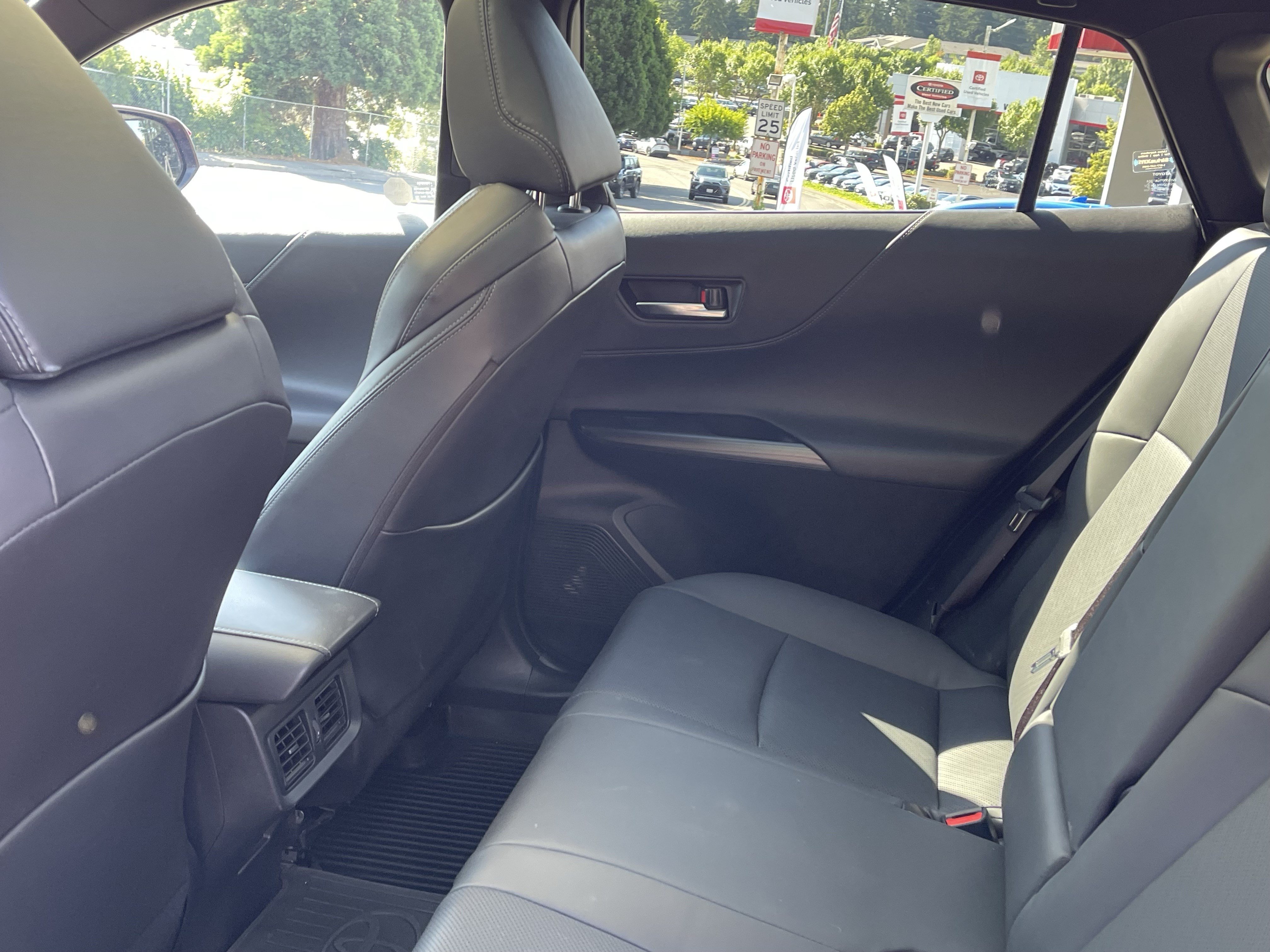 Certified 2023 Toyota Venza Limited AWD/4WD image 12