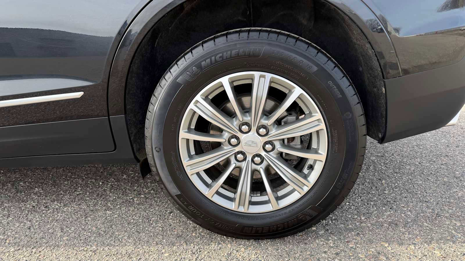 Used 2017 Cadillac XT5 Luxury FWD image 29